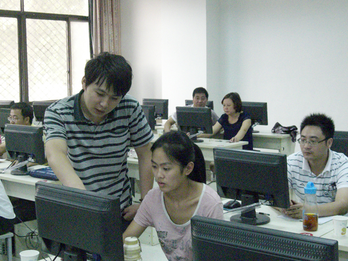 郑煤2012领导.JPG